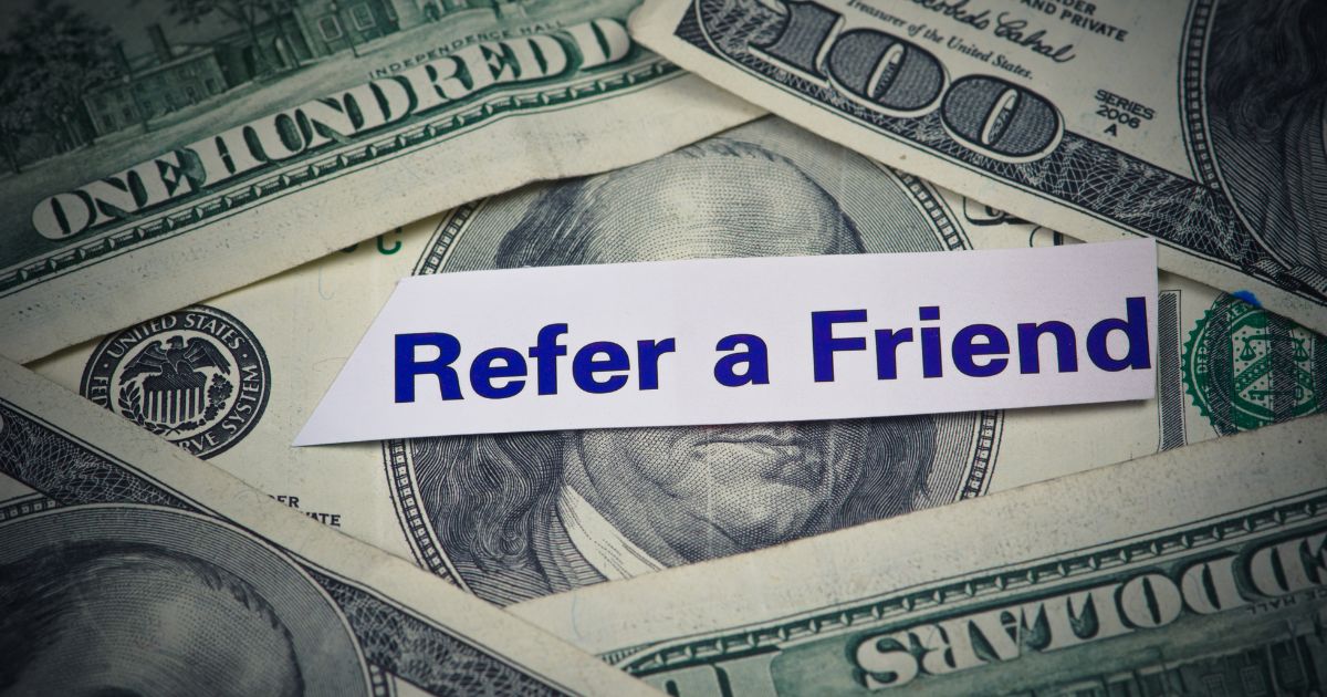 clientes por medio de referencias